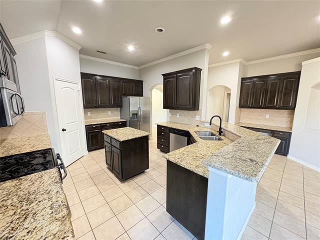 Foto del edificio - 5900 Shiner Dr