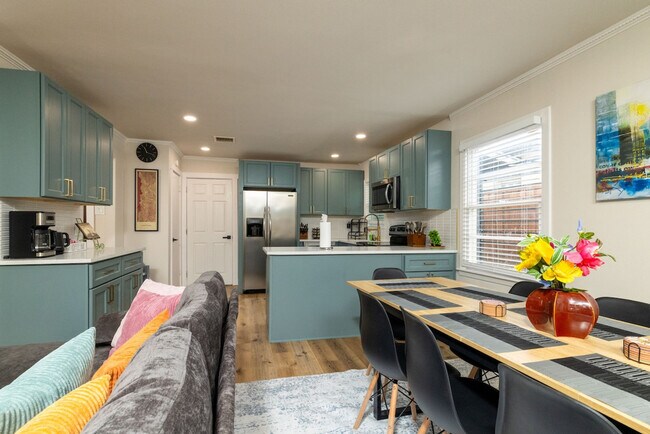 Foto del edificio - 2224 Ridgeway St