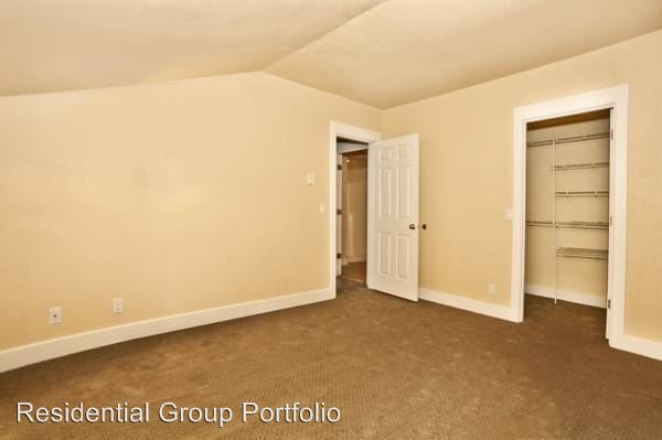 Foto del edificio - 1038 Lakeview Blvd E