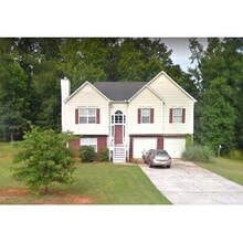 Building Photo - 204 Autumn Ridge Dr