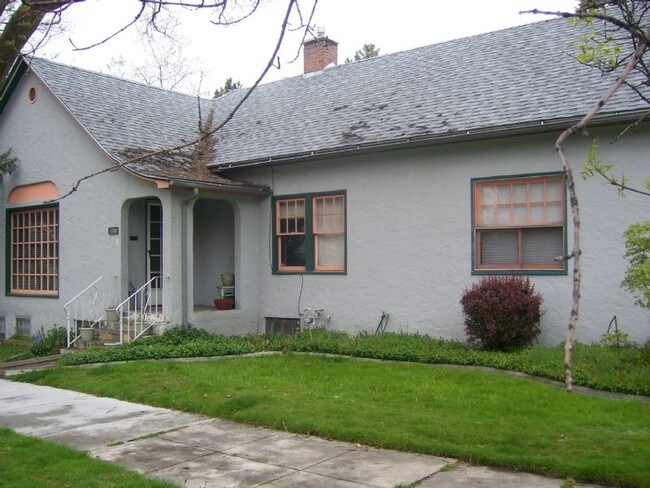 Building Photo - 1704 W Heron St