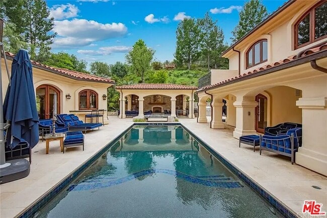 Foto del edificio - 6005 William Bent Rd