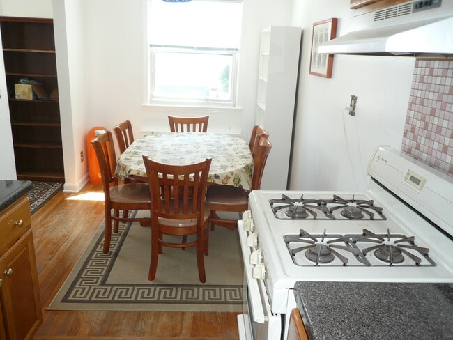 Photo - 3250 34th St Apartments