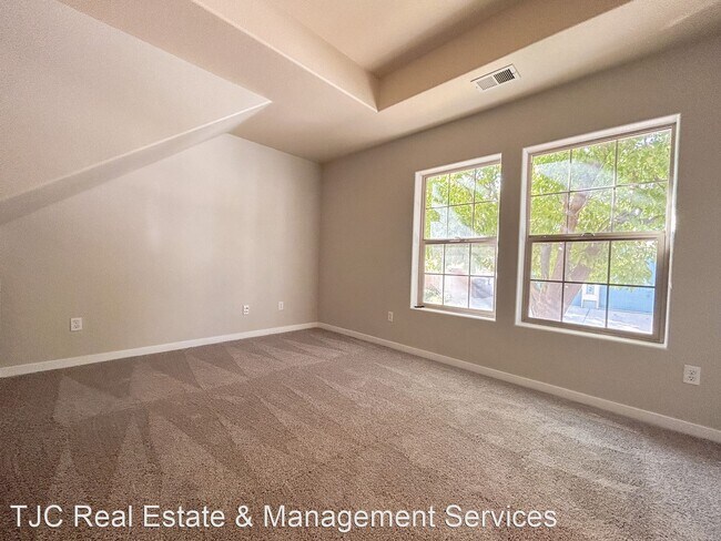 Building Photo - 2 br, 2 bath House - 2984 Fulton St
