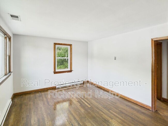 Foto del edificio - 5666 Swanson Rd