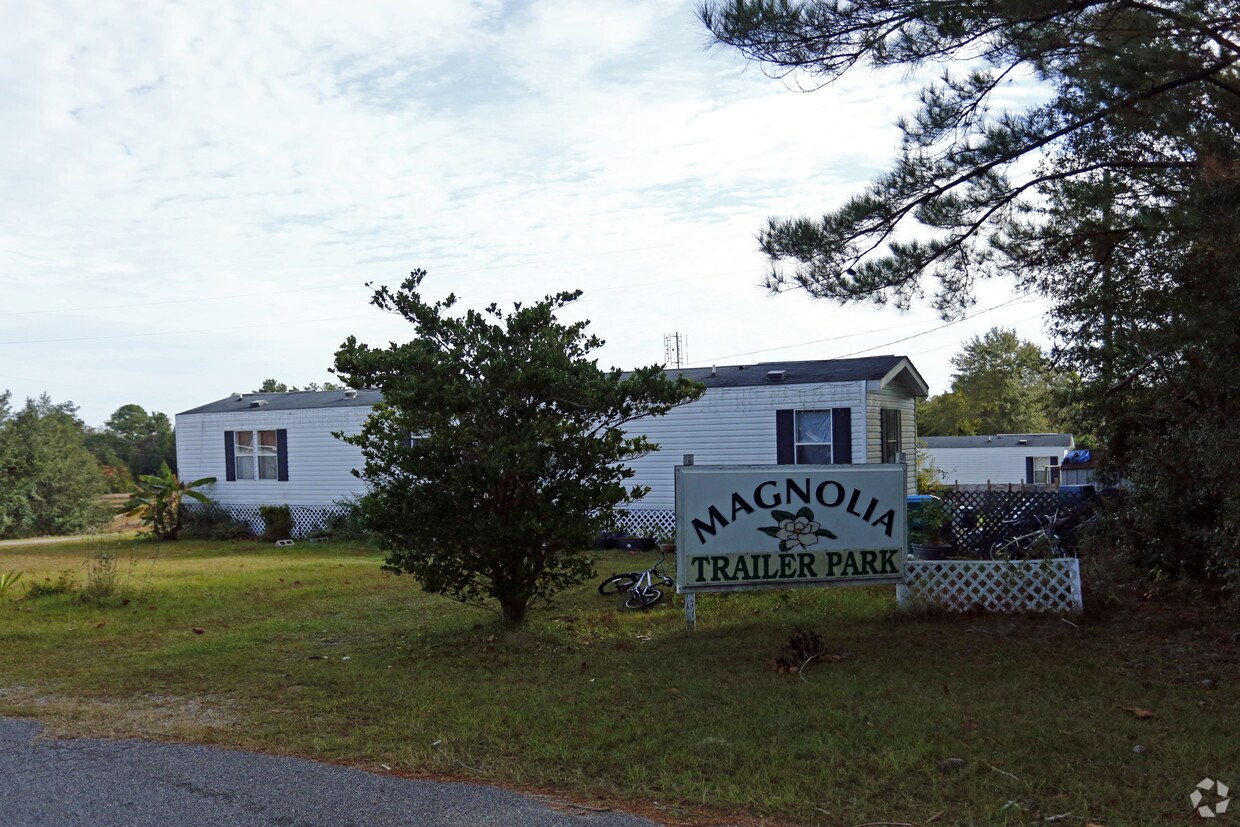 27564 River Rd, Pass Christian, MS 39571 Apartments in Pass Christian