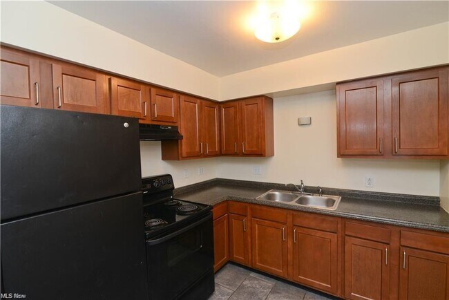 Building Photo - 4500 Washington Square Dr