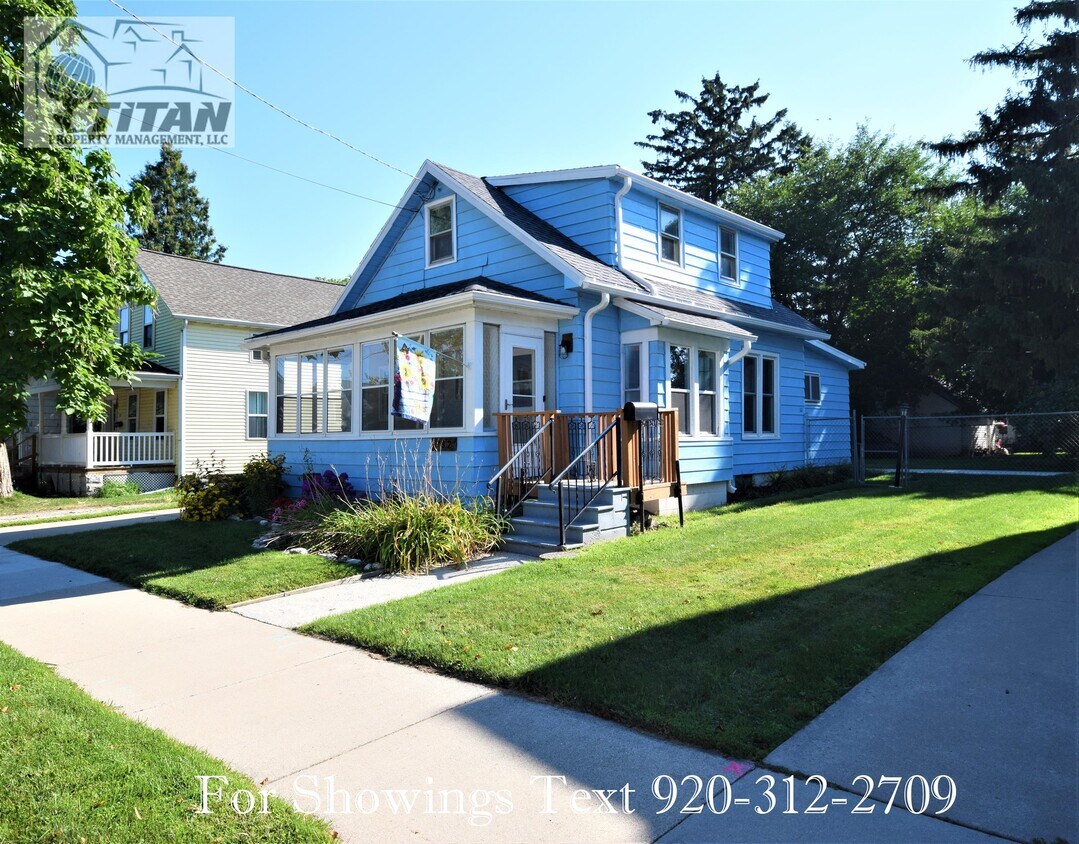 Primary Photo - 732 Oak St