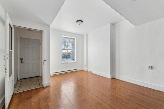 Foto del edificio - 2 Bedroom House North Philly