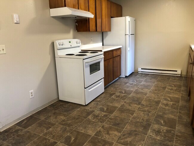 Building Photo - 220 NW Larry St