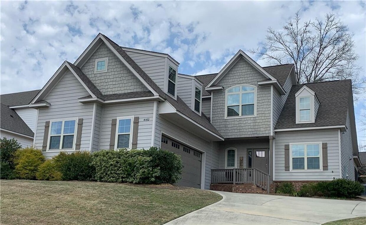 Primary Photo - Beautiful Craftsman Style 2 Story Home in Parkerson`s Mill