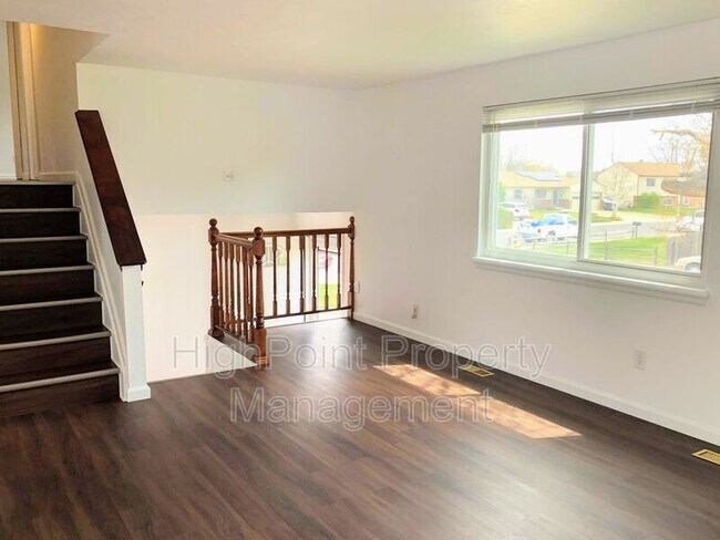 Foto del edificio - 4355 E 122nd Ave