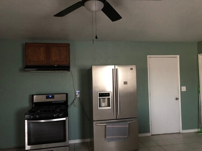 Foto del edificio - 12066 Idaho Ave