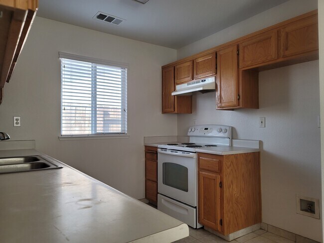 Foto del edificio - 6054 Preakness Dr