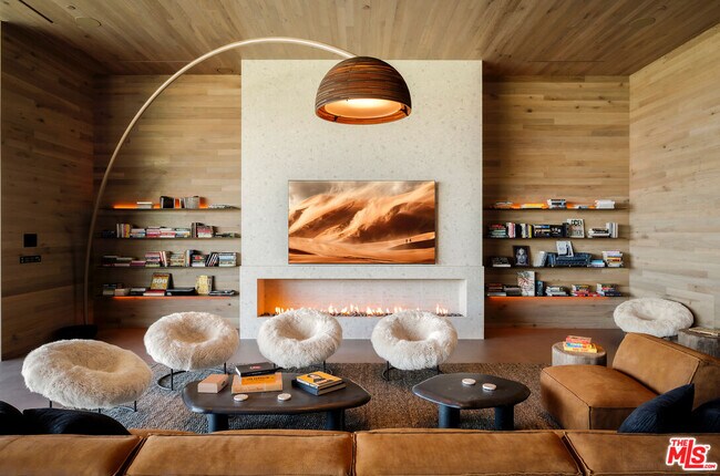 Building Photo - 53556 Ross Ave