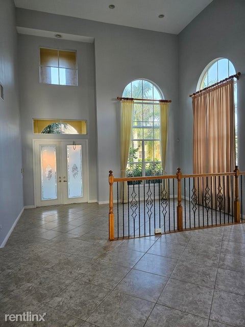 Foto del edificio - 6 br, 4 bath House - 3073 Hartridge Ter