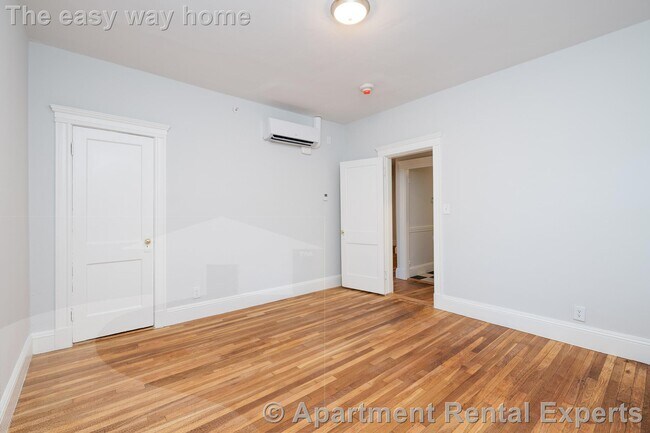 Foto del edificio - 18 A Forest St