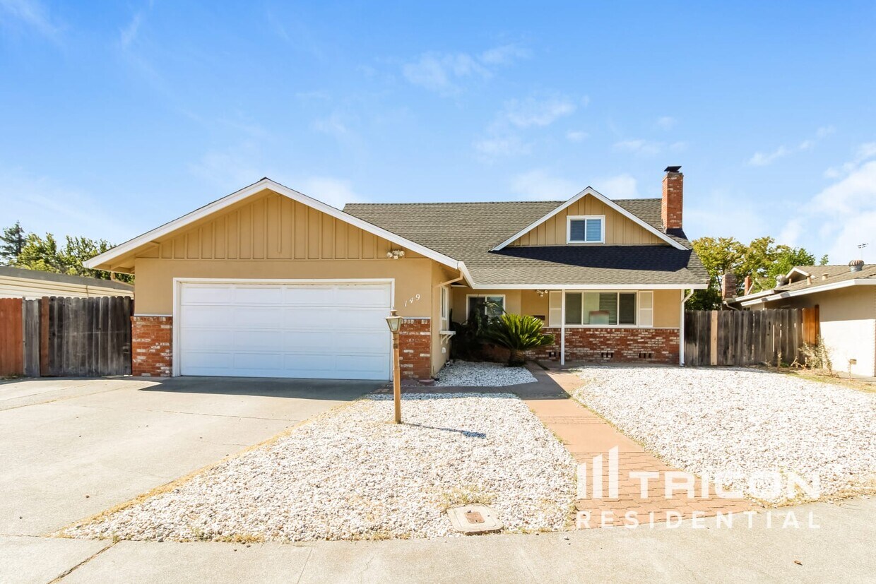 Foto principal - 149 Donner Dr