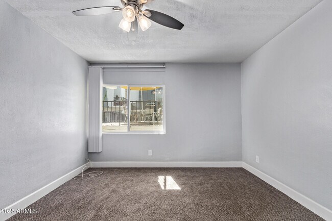 Foto del edificio - 3416 N 44th St