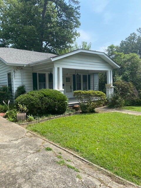 Building Photo - 1628 Park Dr