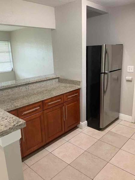 Foto del edificio - 6561 NW 26th St