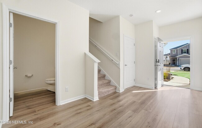 Foto del edificio - 7662 Merchants Way