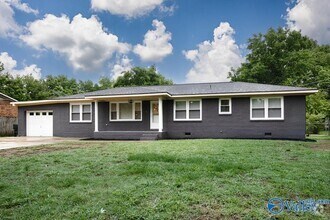 Building Photo - 117 Carol Dr