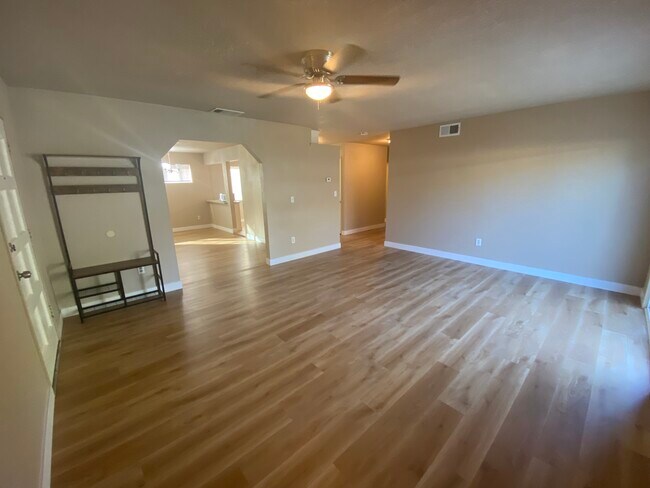 Building Photo - 5437 Edgerly Way