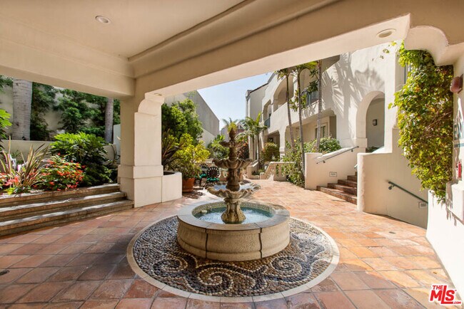 Foto del edificio - 15500 W Sunset Blvd