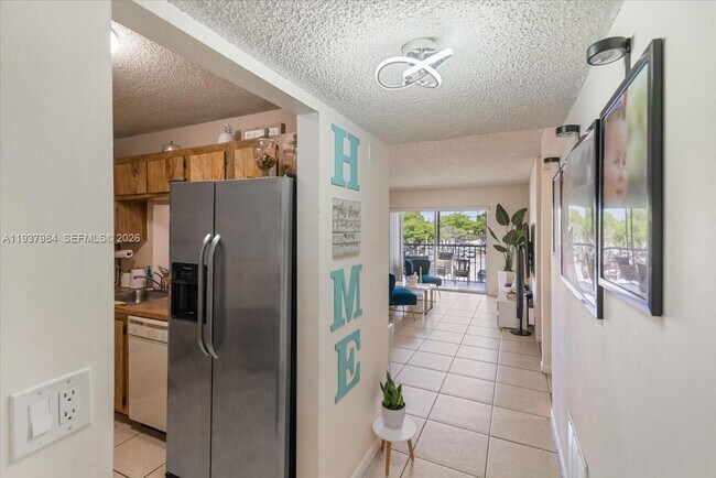 Foto del edificio - 17000 NW 67th Ave