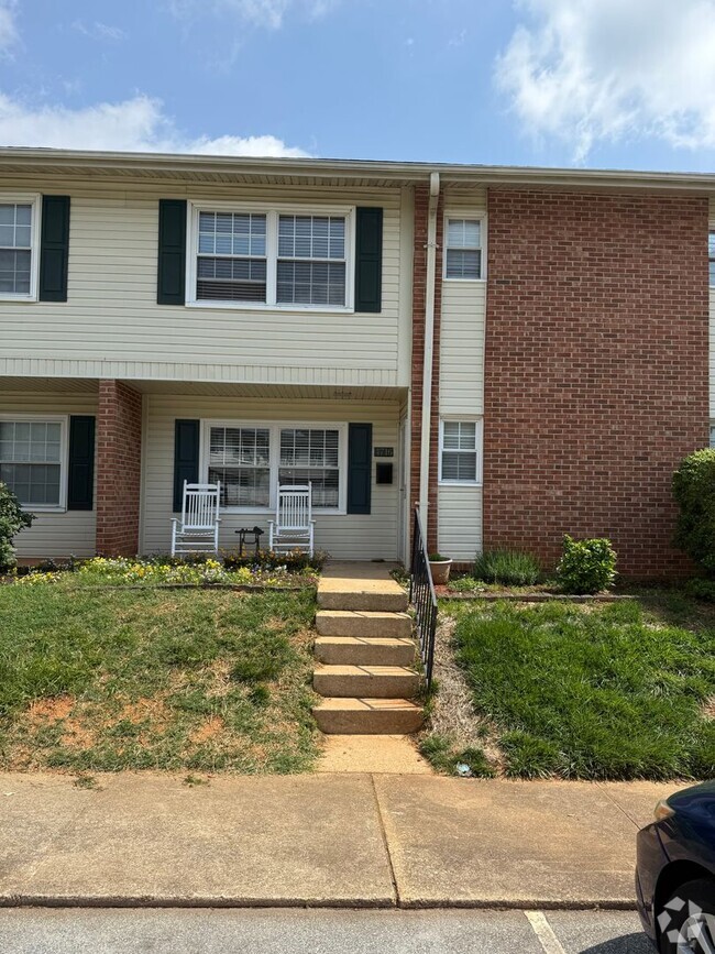 Building Photo - 4716 Champion Ct