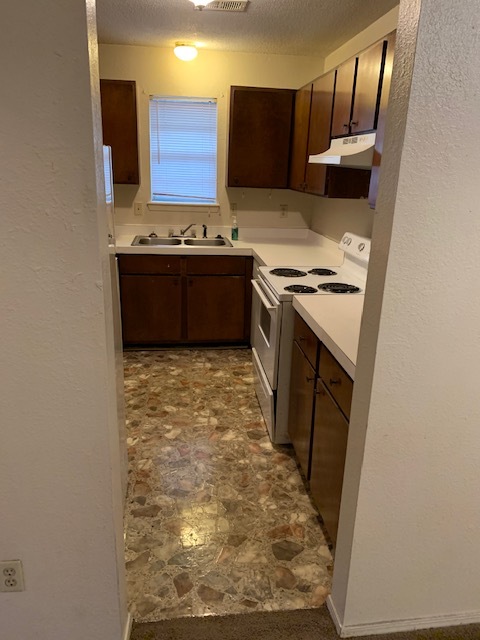 Kitchen - 2702 Rudy Road Cir