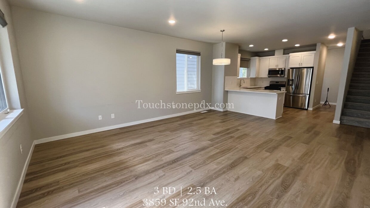 3859 SE 92nd Ave, Portland, OR 97266 House Rental in Portland, OR