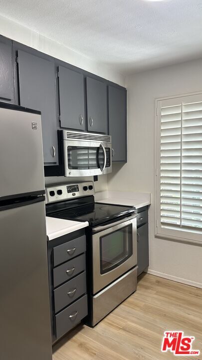Foto del edificio - 10205 Summertime Ln