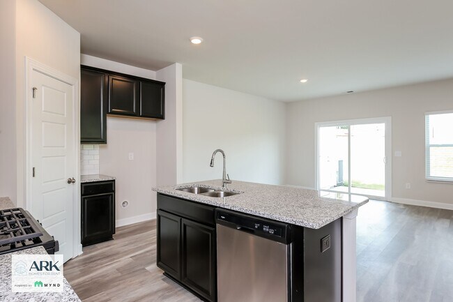 Foto del edificio - 220 Telford Dr