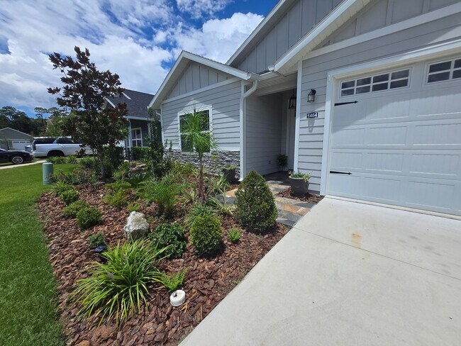 Building Photo - Beautiful 3-Bedroom, 2.5 Bath Home in Desi...