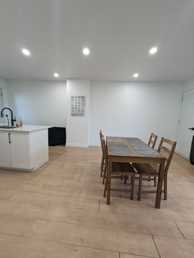 Photo du bâtiment - 270 Boul Curé-Poirier E