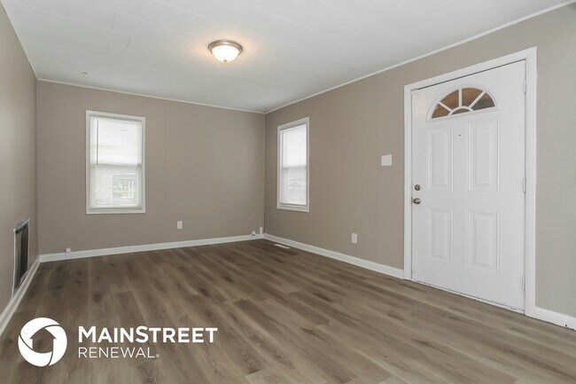 Building Photo - 1028 Midland Ave
