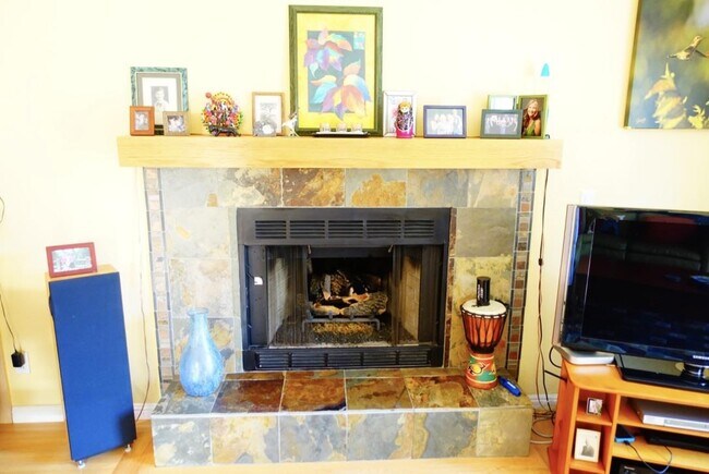 Foto del edificio - 24 Ashler Ave