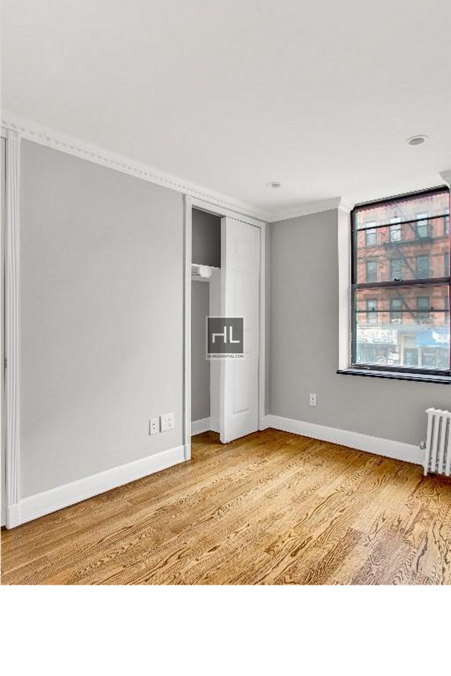 Building Photo - AVE A