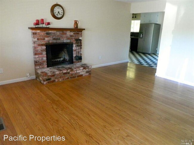 2 br, 1 bath House - 18045 Barrett Avenue - 4