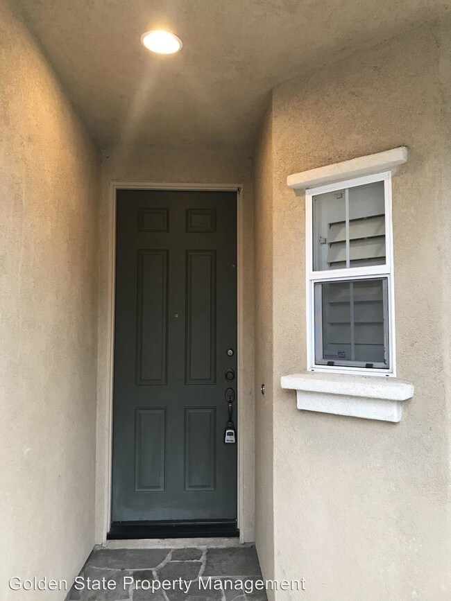 Building Photo - 3 br, 2.5 bath House - 3409 Paseo de Fuentes