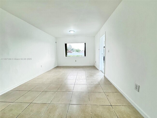 Building Photo - 1200 NW 37th Ave