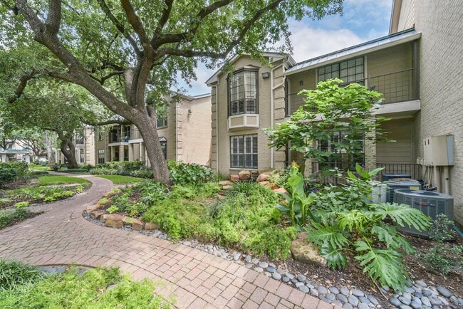 Foto del edificio - Offered by Precision Realty & Management, LLC!!