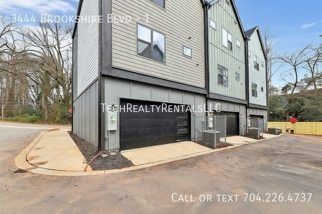 Photo - 3444 Brookshire Blvd Townhome