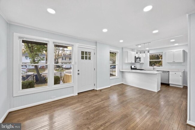 Foto del edificio - 8135 Allendale Dr