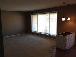 Building Photo - 325 Prairieview Dr