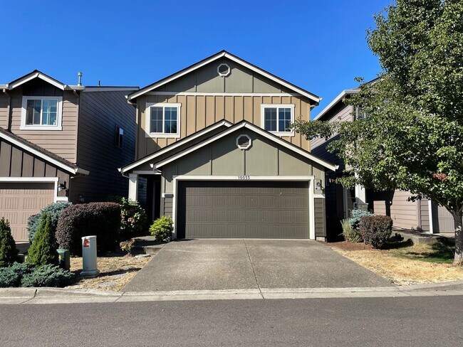 Building Photo - Fabulous North Plains 4 Bed 2.5 Bath House...