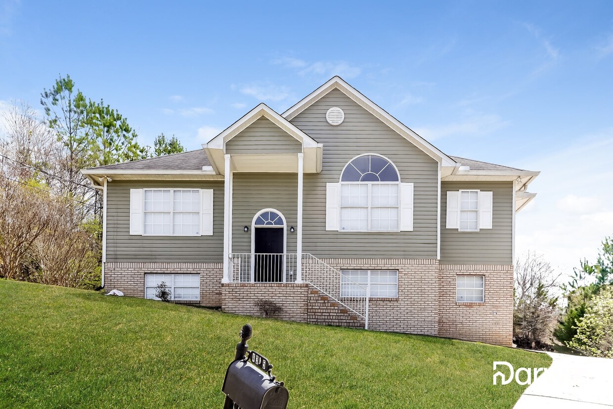 Primary Photo - 4305 Green Haven Drive, Birmingham, AL 35215