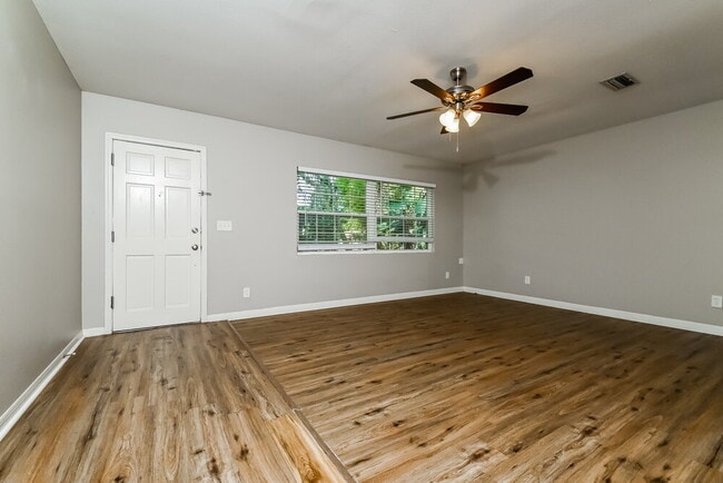 Building Photo - 7119 Lauder Pl